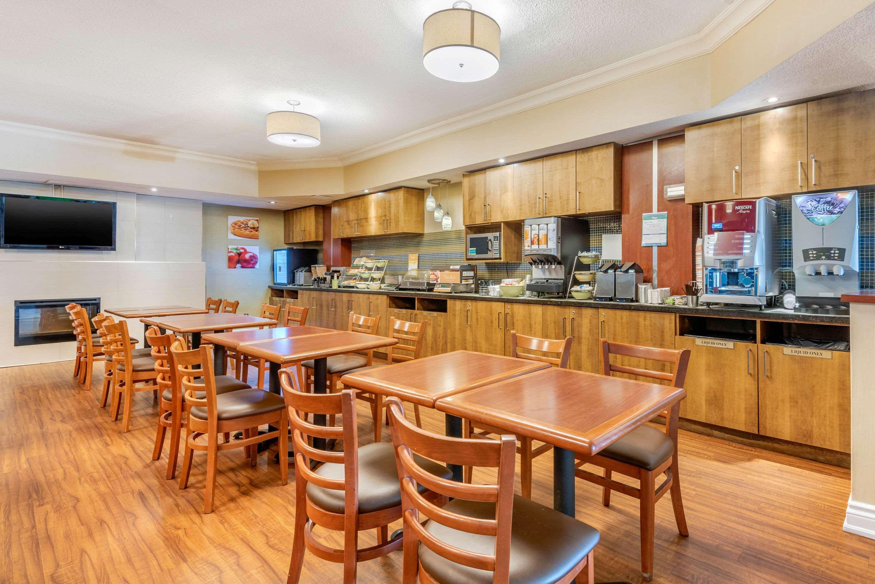 Quality Inn & Suites Brampton Eksteriør bilde