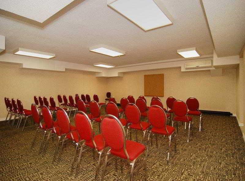 Quality Inn & Suites Brampton Eksteriør bilde