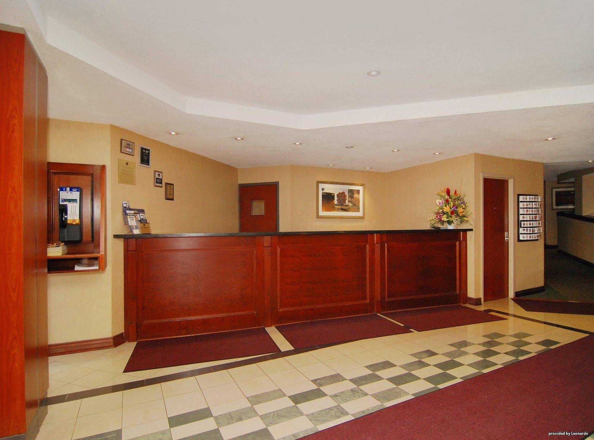 Quality Inn & Suites Brampton Eksteriør bilde