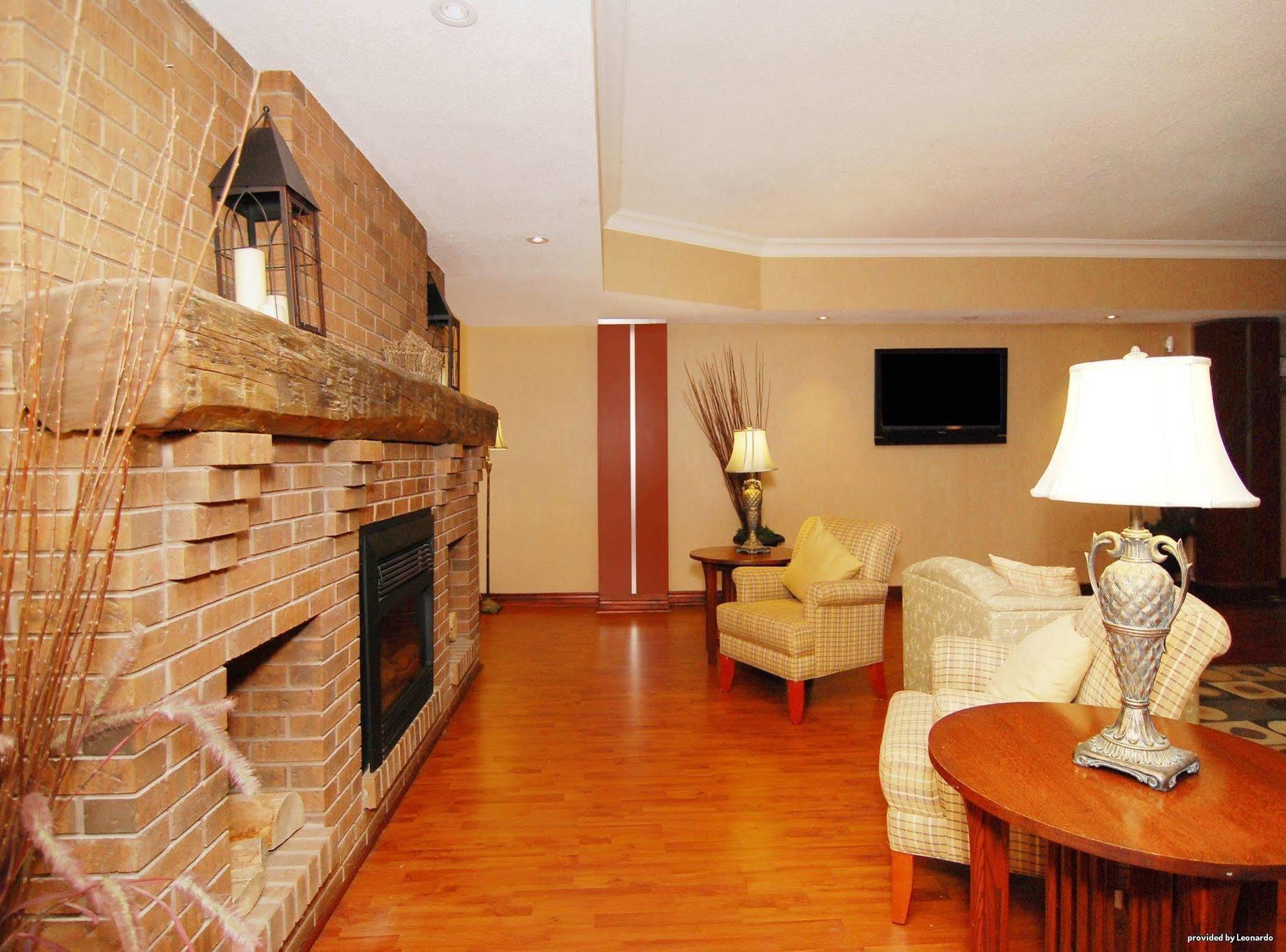 Quality Inn & Suites Brampton Eksteriør bilde