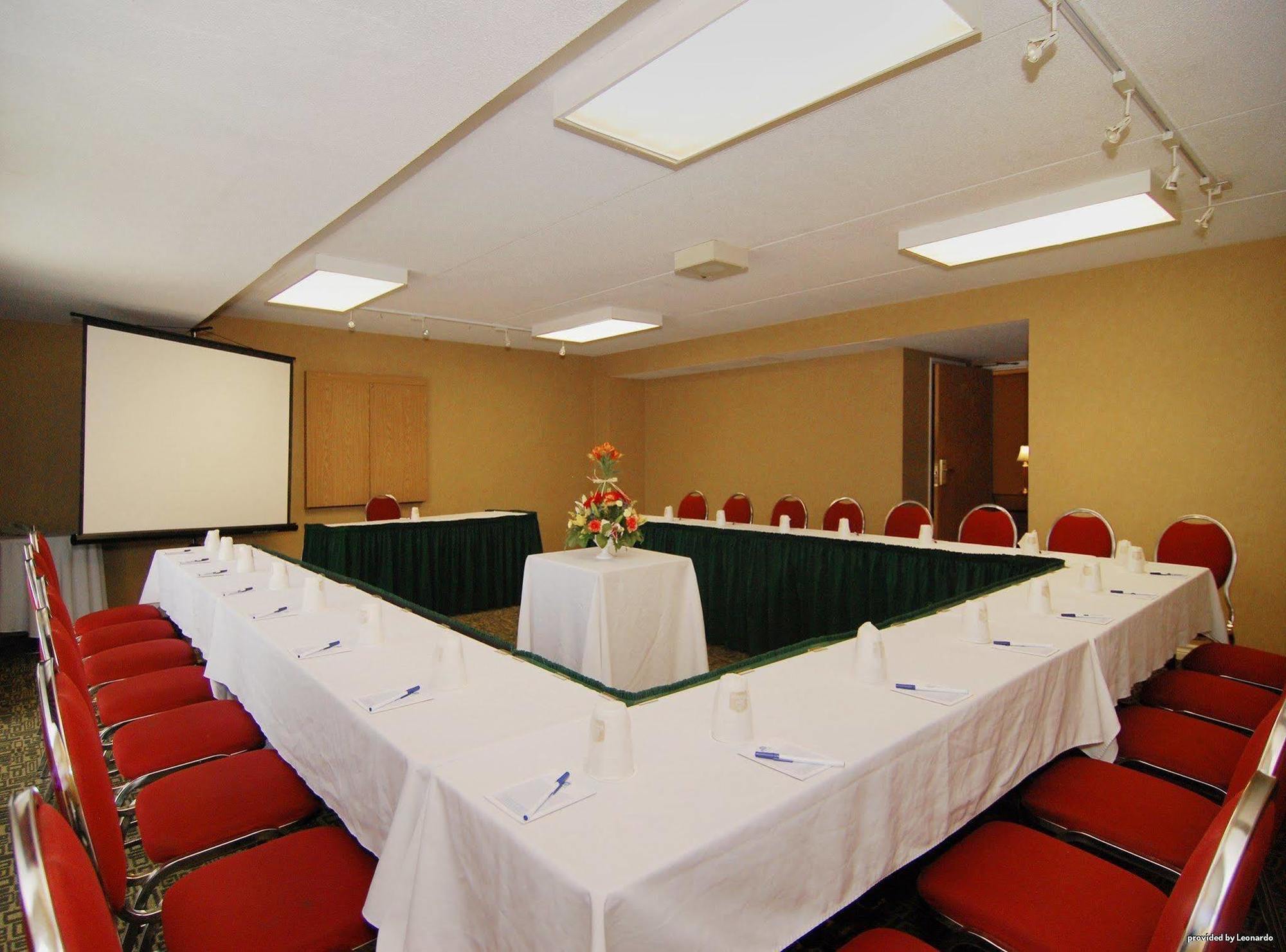 Quality Inn & Suites Brampton Eksteriør bilde