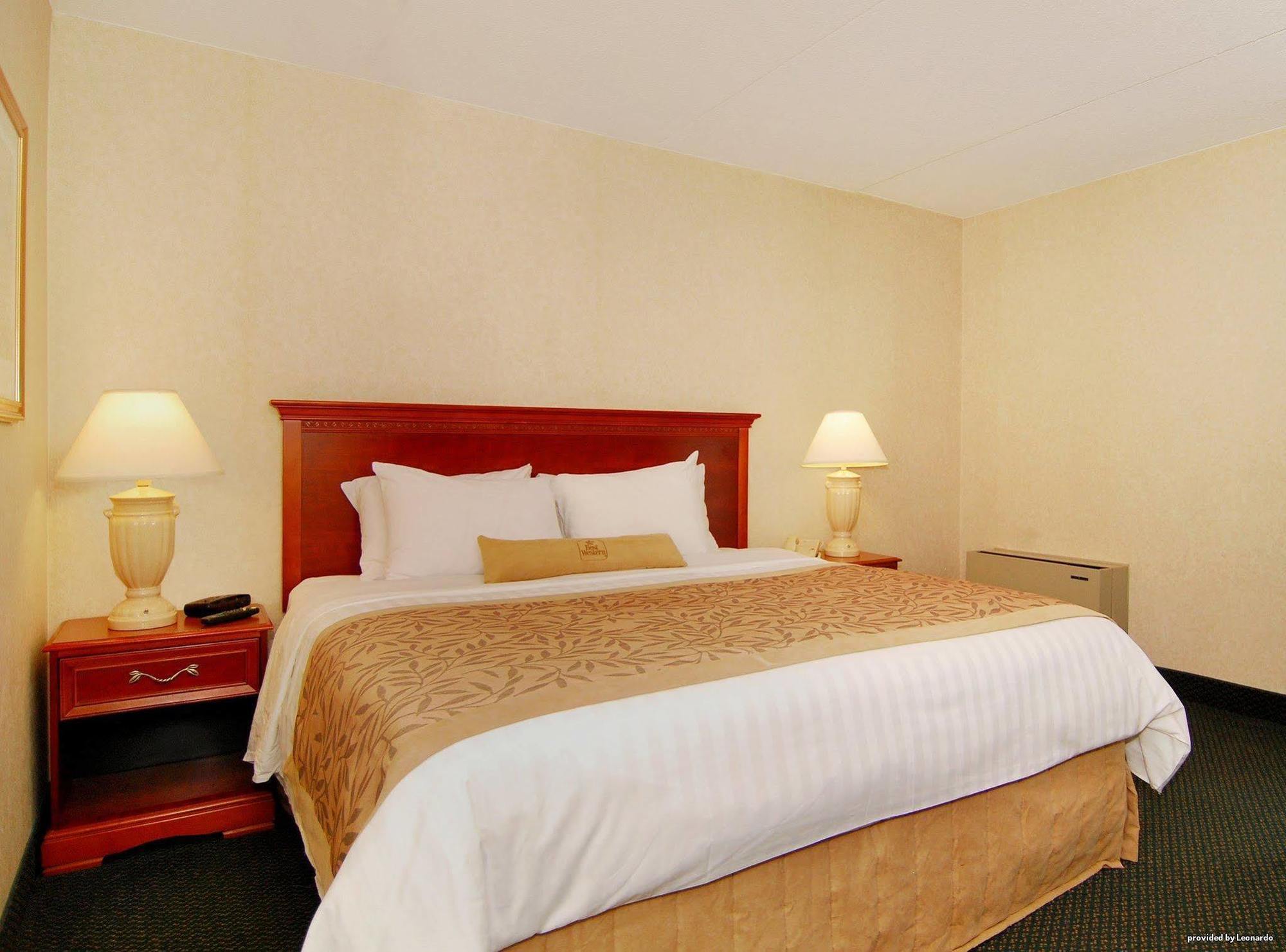 Quality Inn & Suites Brampton Eksteriør bilde