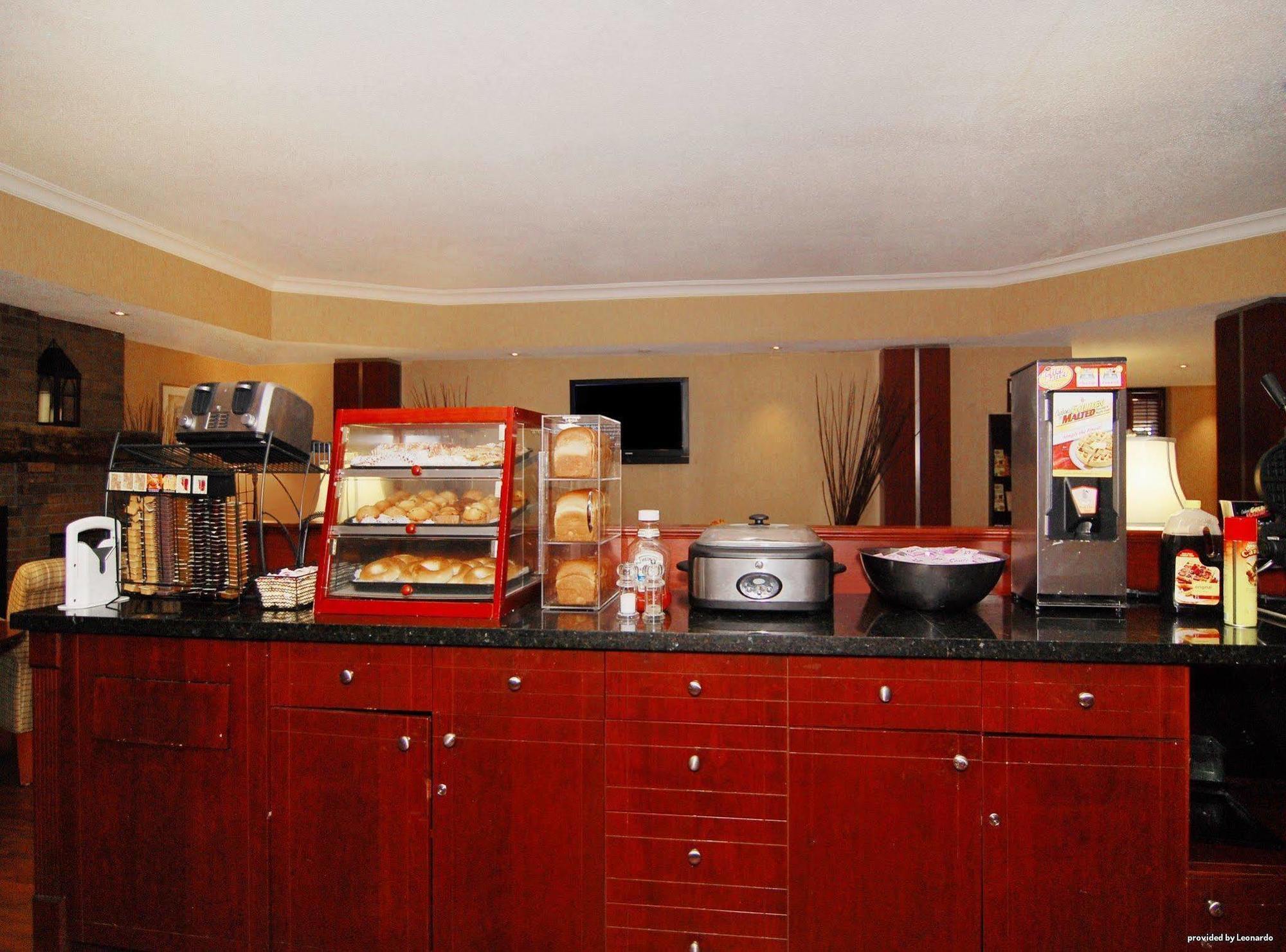 Quality Inn & Suites Brampton Eksteriør bilde
